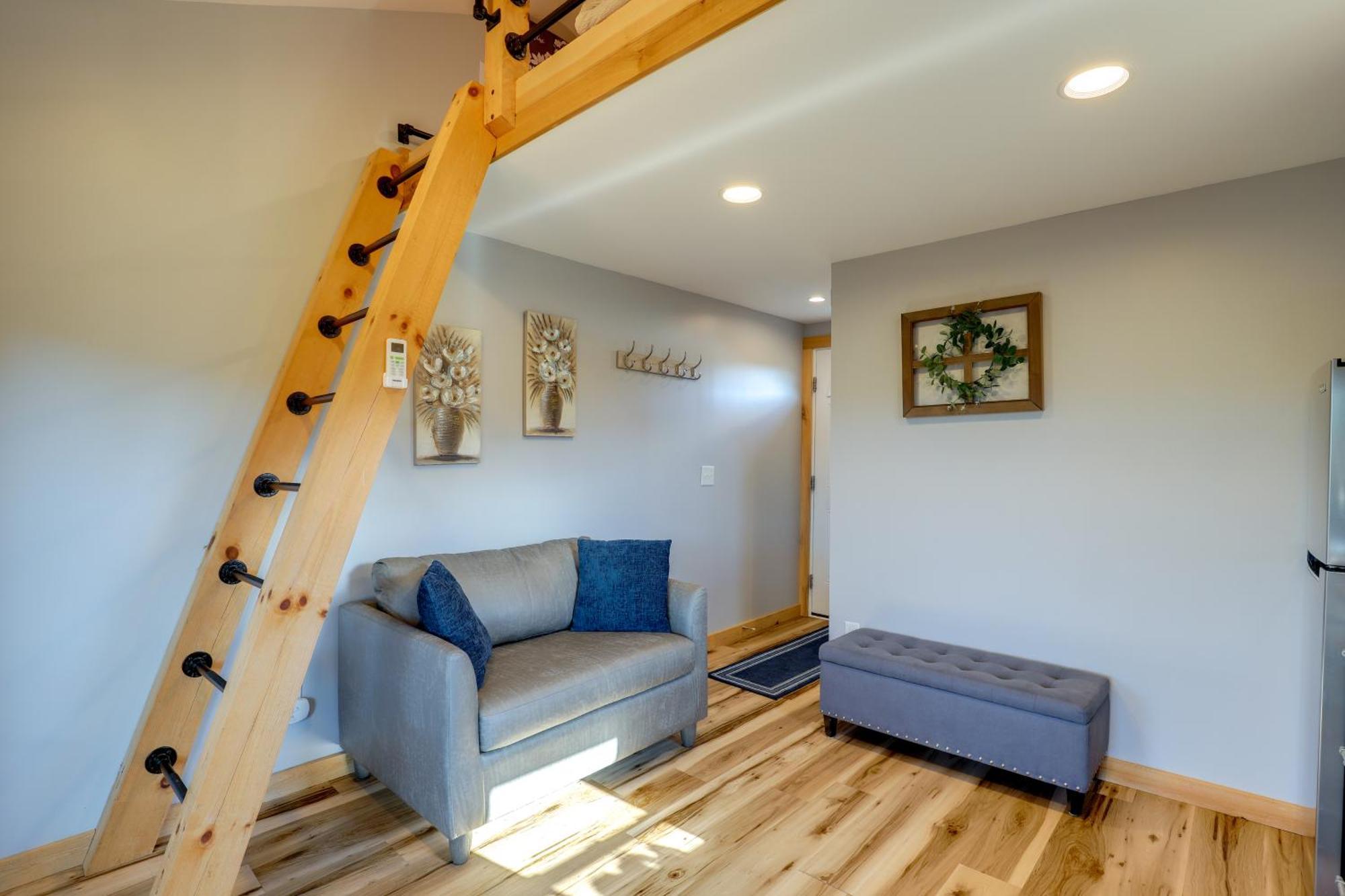 Marshall Studio With Loft, Hot Tub And Views! Exteriör bild