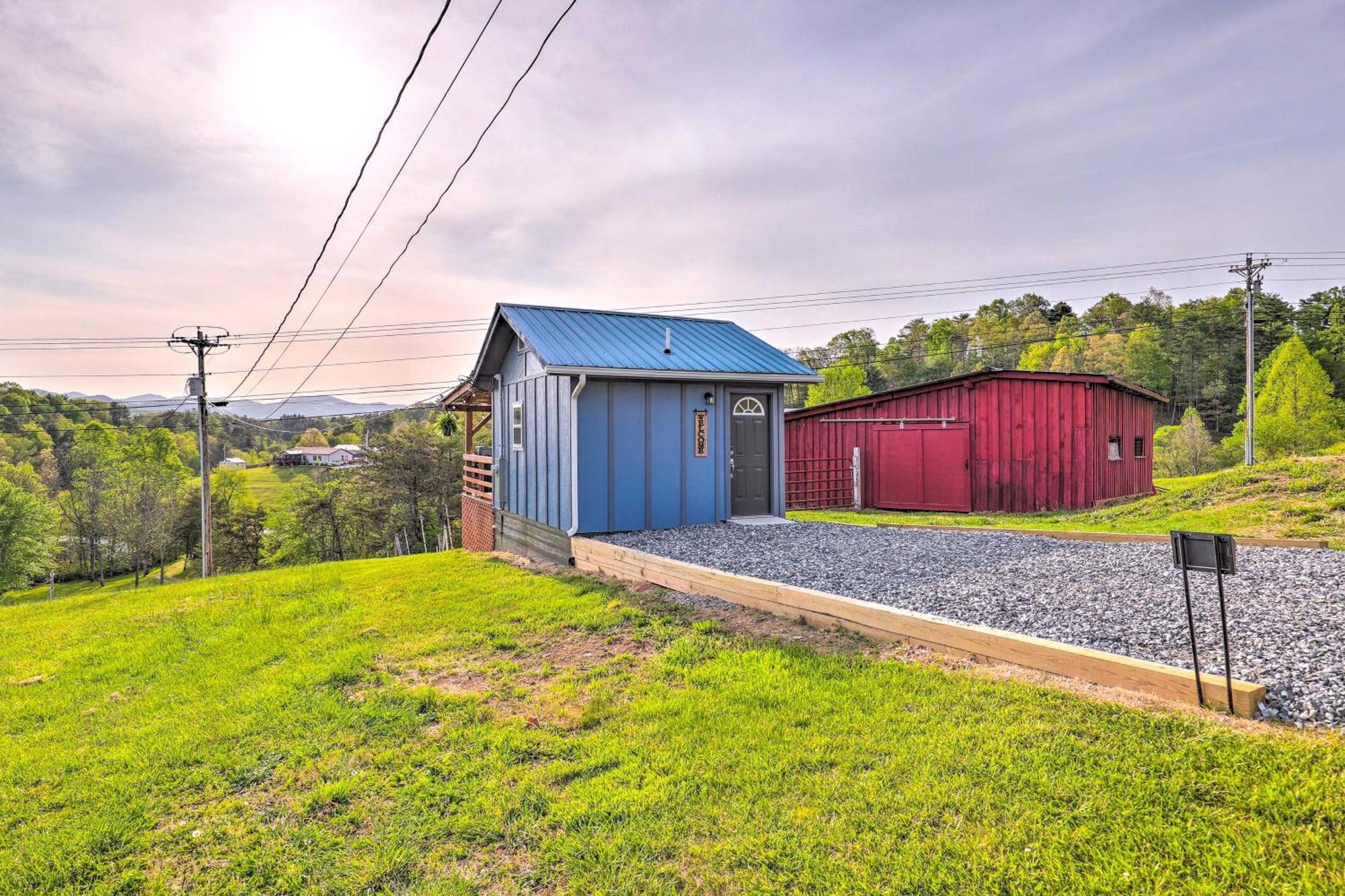 Marshall Studio With Loft, Hot Tub And Views! Exteriör bild