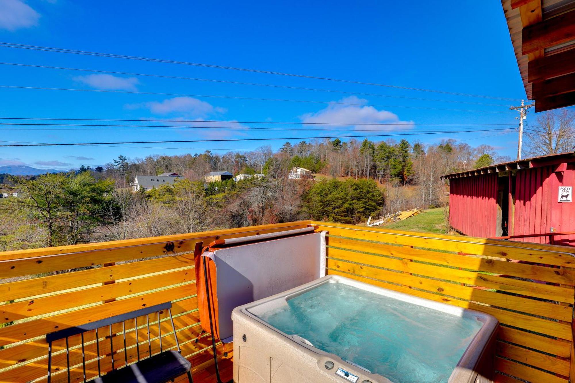 Marshall Studio With Loft, Hot Tub And Views! Exteriör bild