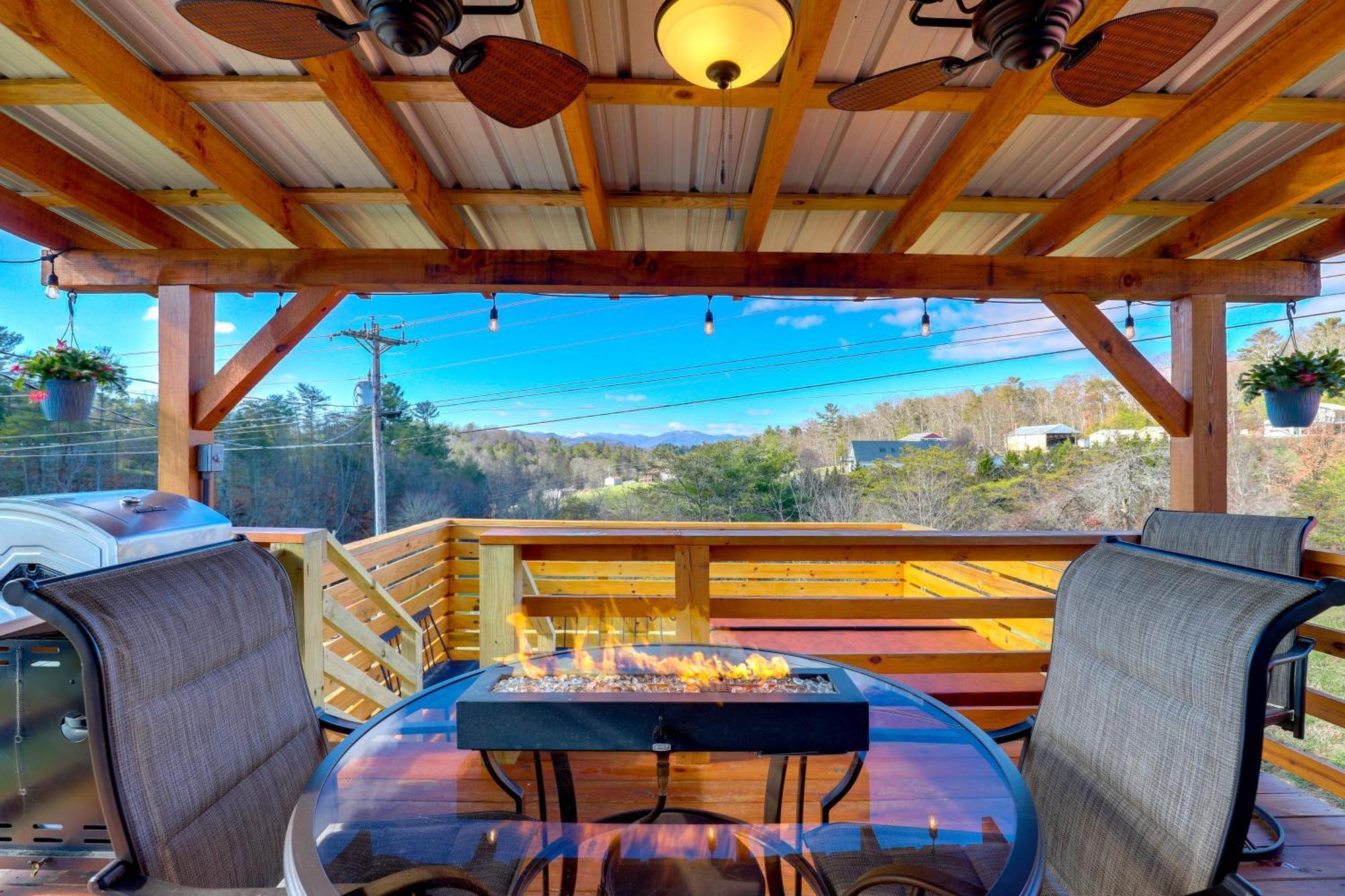 Marshall Studio With Loft, Hot Tub And Views! Exteriör bild